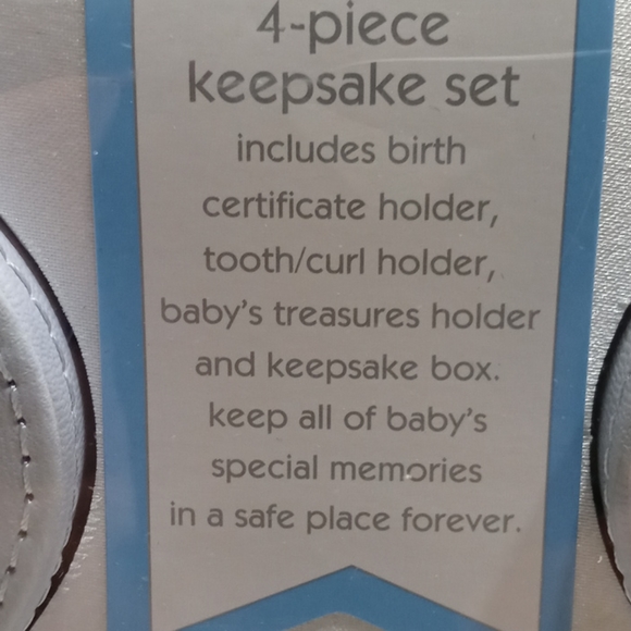 4 piece keepsake set for your new born. - Picture 2 of 4